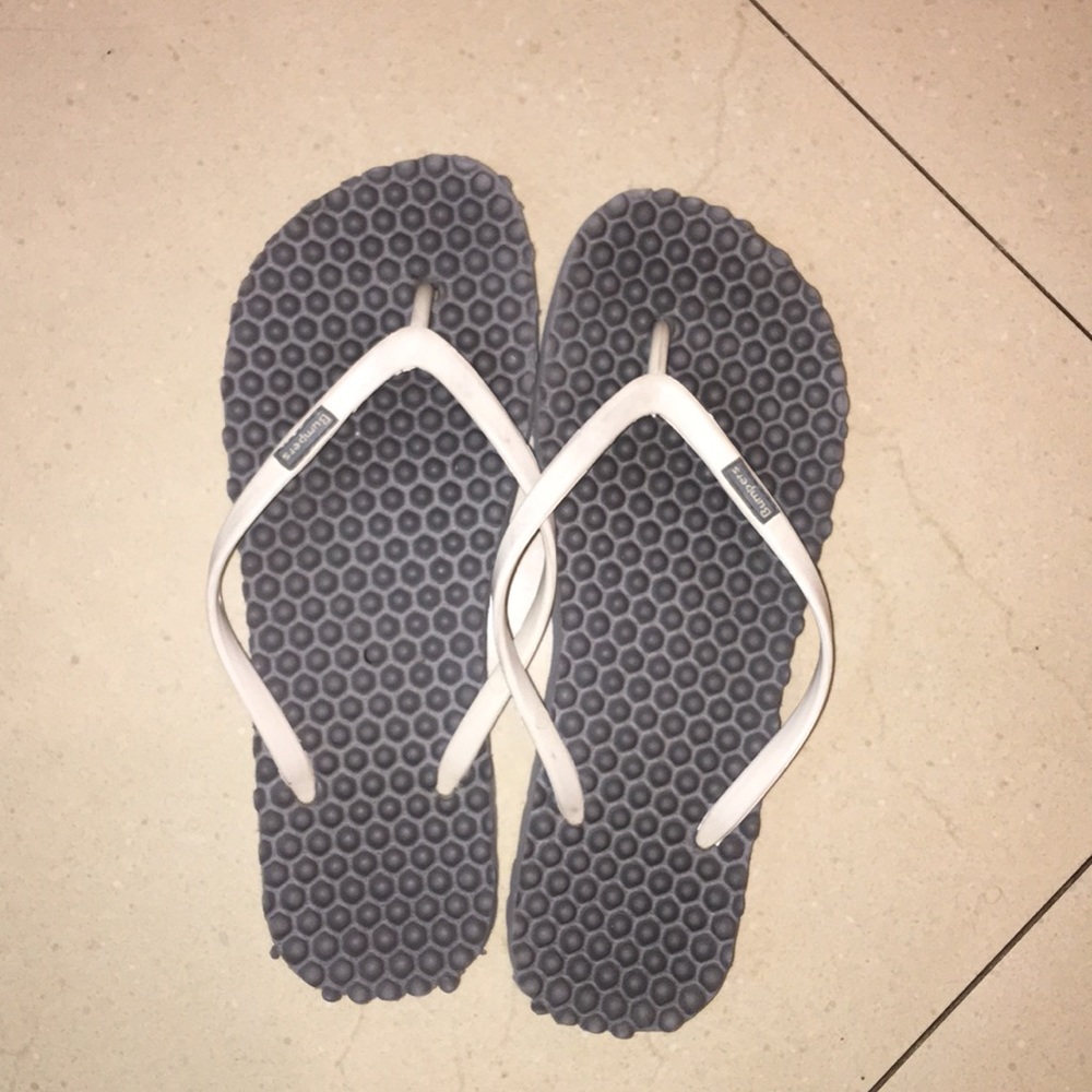 Comfy flip flops